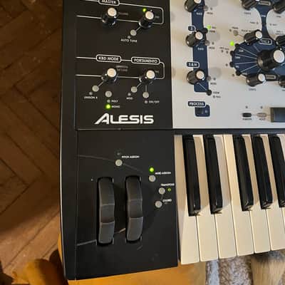 Alesis A6 Andromeda - Working but need to repair