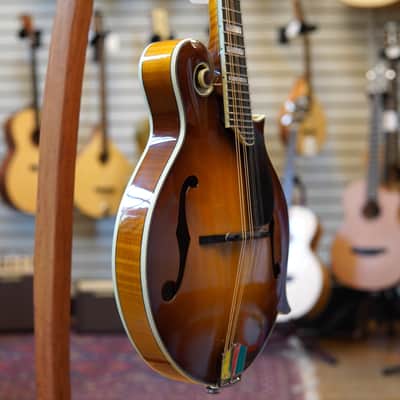 Eastman MD615 F-Style Solid Spruce/Maple Acoustic-Electric Mandolin Goldburst w/Hard Case image 2
