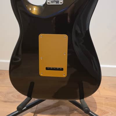 Fender American Ultra Stratocaster with Maple Fretboard 2019 - Present - Texas Tea image 6