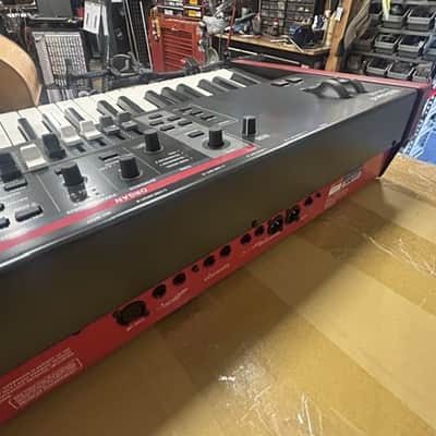 Roland V-Stage 88 Digital Stage Piano 2025 - Present - Black image 7