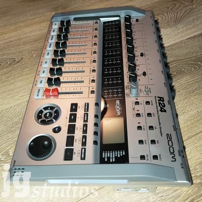 Zoom R24! - Like New in Box! image 4