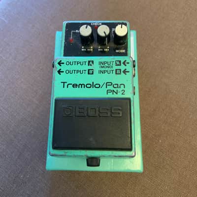 Boss PN-2 Tremolo/Pan (Silver Label) 1990 - 1995 - Green image 4