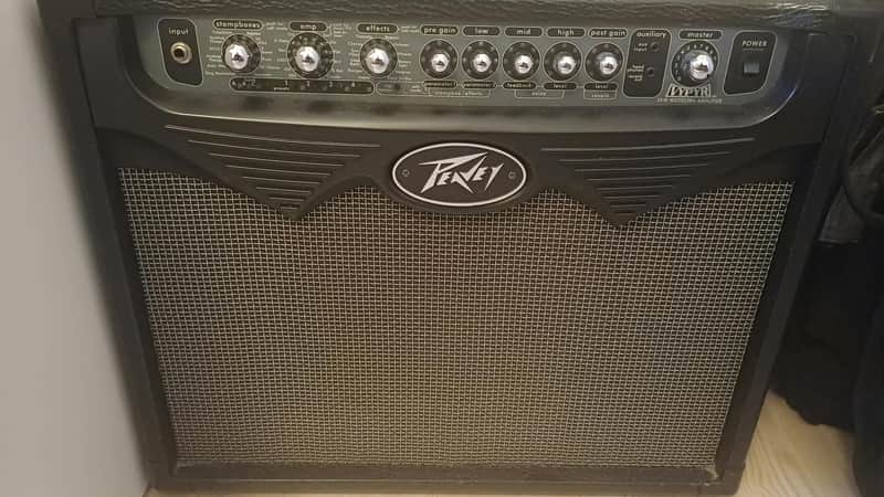 Immagine Peavey Vypyr 30-Watt 1x12" Modeling Guitar Combo 2000s - Black - 1