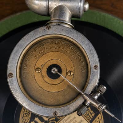 1907 Brunswick Phonograph – Patented Mechanical – Original Working Condition image 3