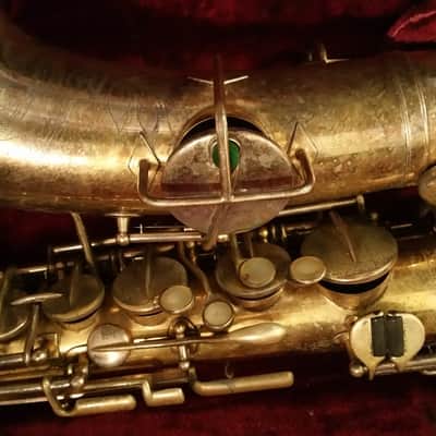 Buescher True Tone 1925 Alto Saxophone image 8