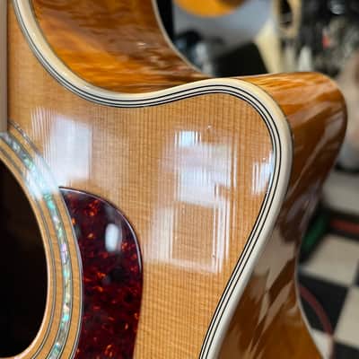 Taylor 614-CE 1999 - Natural image 19