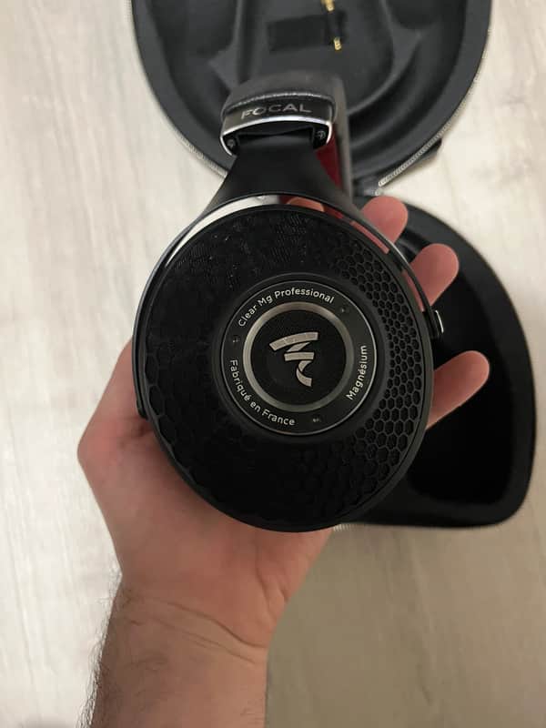 Focal Clear Pro MG Open Back Headphones - 55 Ohms 2021 - Present - Black / Red