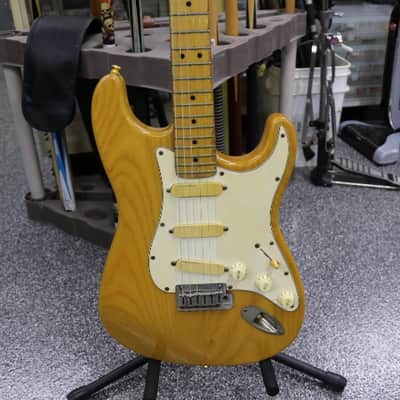 Fender Strat Plus Deluxe with Maple Fretboard 1990 - Natural image 2