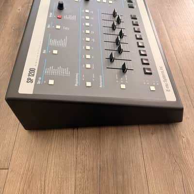 E-MU Systems SP-1200 8-Voice Drum Sampler 1987 - 1996 - Black image 3