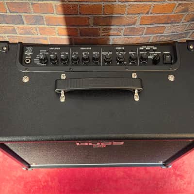 Boss Katana-50 Gen 3 50-Watt 1x12" Digital Modeling Guitar Combo image 3