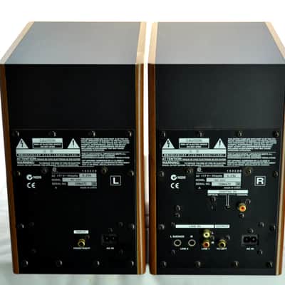 Edirol MA-20D Digital Stereo Studio Micro Monitor Pair image 8