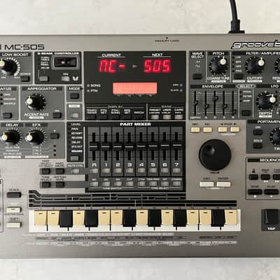 Roland MC-505 Groovebox