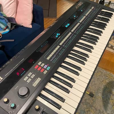 Akai AX80 Synthesizer 1980s - Black image 2
