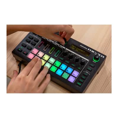Roland MC-101 Groovebox Compact Music Production Workstation (MC-101) image 13