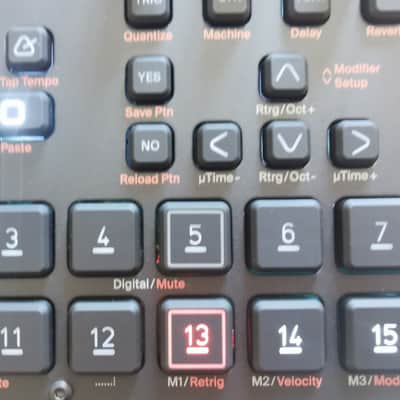 Elektron Syntakt 12 Track Drum Computer & Synthesizer 2022- Present - Black image 3