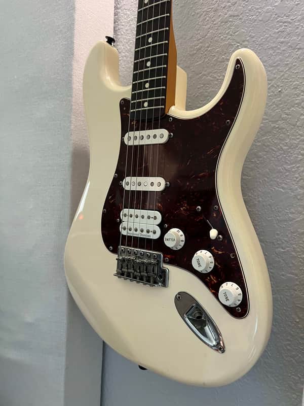 Fender Lone Star Stratocaster (2007-2013)
