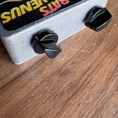 Dentone Brain Bats of Venus clone Texas fuzz face germanium boutique pedal box 2026 image 2