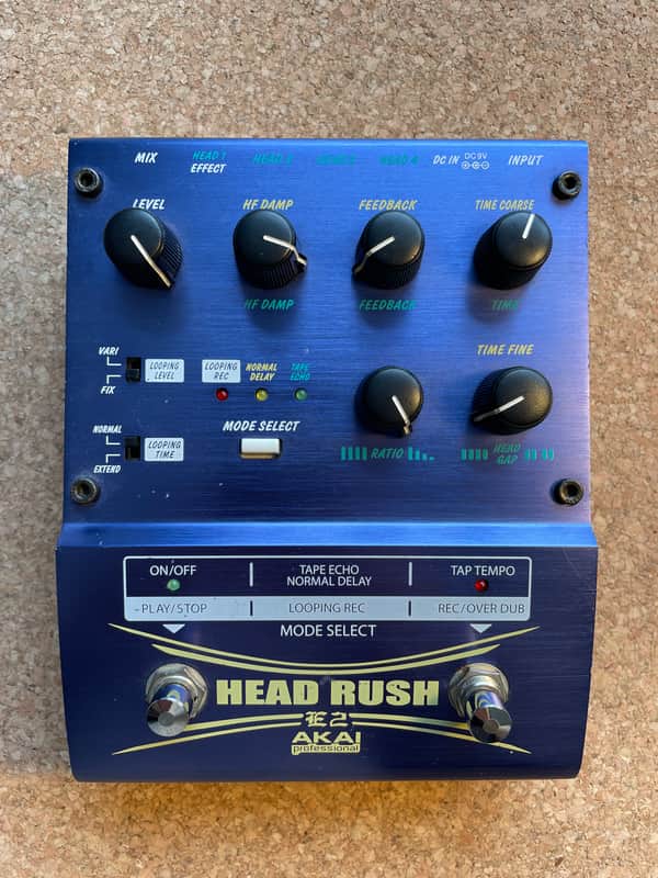 Akai E2 Headrush Delay/Looper | Reverb UK