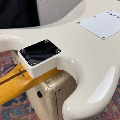 *Video* Fender JV Modified 60's Stratocaster Olympic Soft V Neck White Hard Case - 2022 image 15