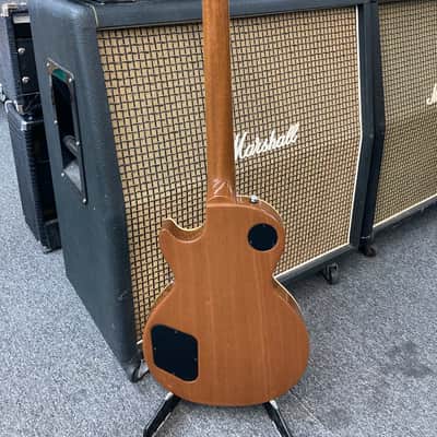 Gibson Les Paul Classic 2021 - Honeyburst image 5