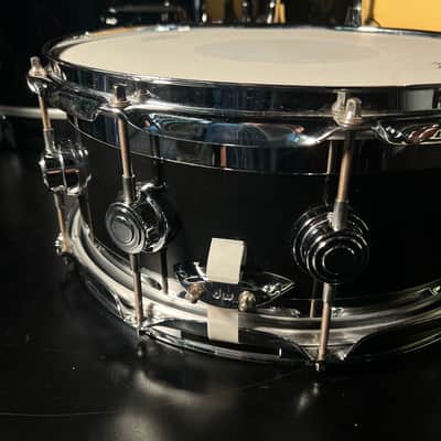 DW Collector's Series 5.5x14" Edge Snare Drum in Black Gloss image 4