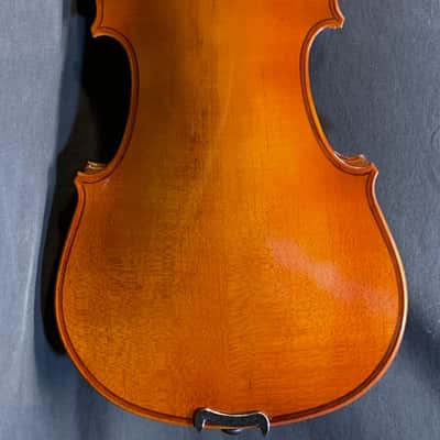 2000's Student Line 4/4 Violin Outfit with Bow and Hardshell Case image 4