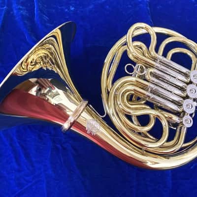 New Alexander 1103MAL-HG Double French Horn in Yellow Brass,Lacquered,Cut Bell,Hand Hammered Bell Spout; with Mouthpiece, Care Kit image 7