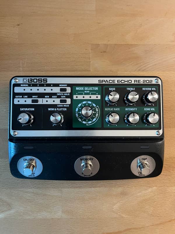 Boss RE-202 Space Echo