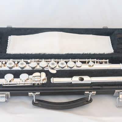 Yamaha YFL-385 II Intermediate Flute *Solid Silver Headjoint *Low-B *Japan Made *Overhauled New Pads image 1