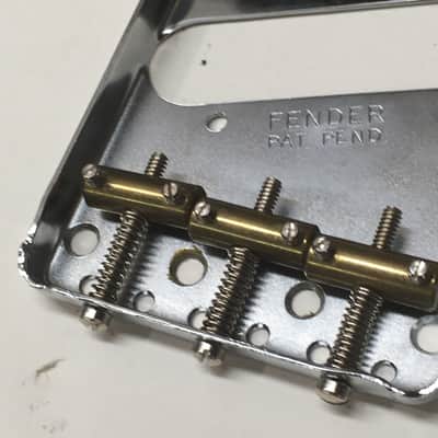 Immagine Lefty Fender Made in USA Ashtray Bridge Tele Brass 1950s American Vintage Reissue + Brass Saddles Rare - 3