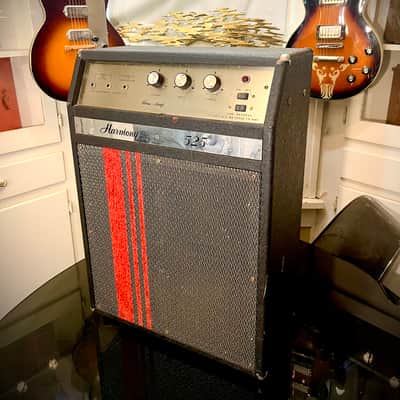 Harmony 525 vintage tube guitar amp. Supro thunderbolt in disguise! Original Jensen 15” speaker. 1967 - Black image 2