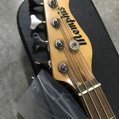 Memphis P-Bass Vintage 4-String Guitar Precision, Red and Black - W/ Black Strap image 6