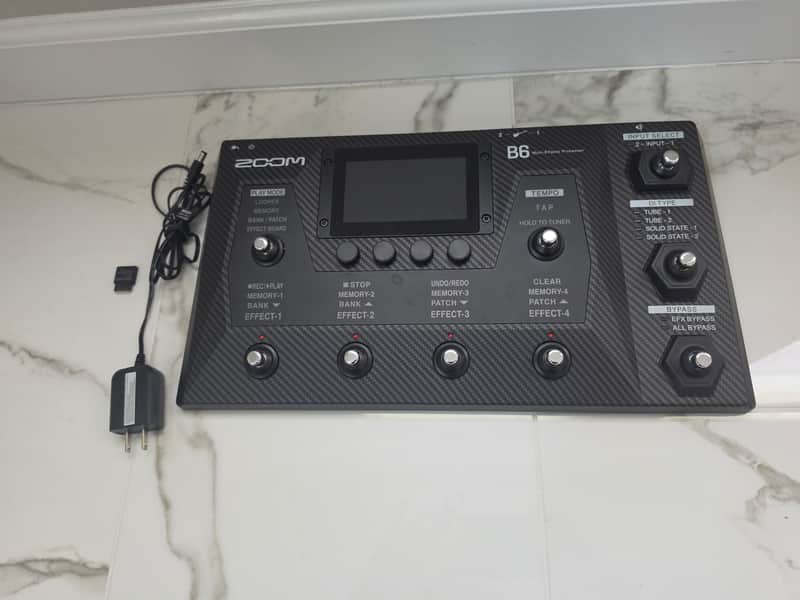 Zoom B6