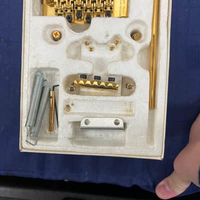Used WD Music Products KKT-3 Locking Tremolo System Gold in Original Box image 4