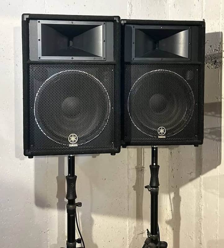 Yamaha S115V PA Speakers & SW118V Subwoofer image 1