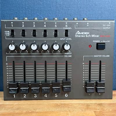 Amdek MXK-600A (Roland) 6 channel stereo mixer- Sweet size and tons of control
