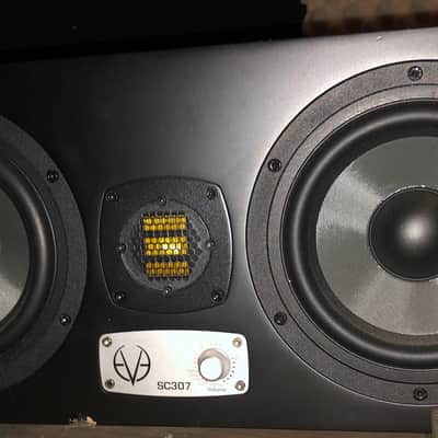 Eve Audio SC307 MTM powered studio monitor pair 2020 black image 2