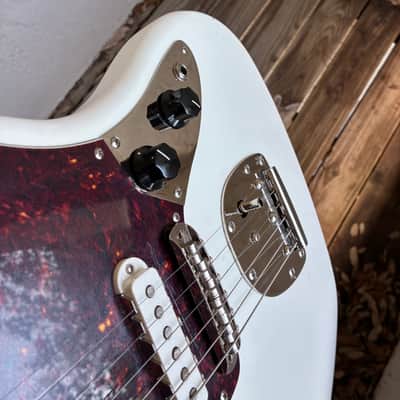 Squier Classic Vibe '60s Jaguar 2022 - Olympic White with Matching Headstock electric guitar Limited edition image 21