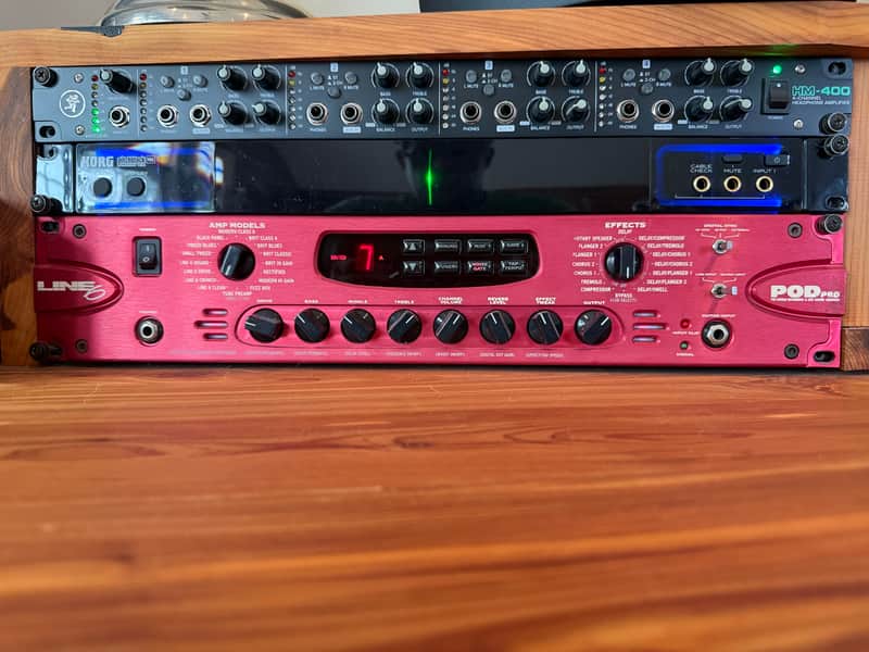Line 6 POD Pro Rackmount Multi-Effect and Amp Modeler