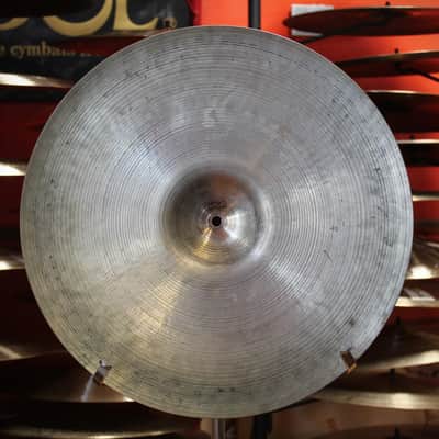 1950s A. Zildjian 18" Small Stamp "Medium Ride" 1542g image 2