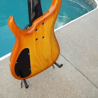 Modulus Quantum Sweet Spot 5 1995 Sunburst image 5