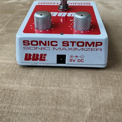 BBE Sonic Stomp Sonic Maximizer 2010s - Red and White image 5