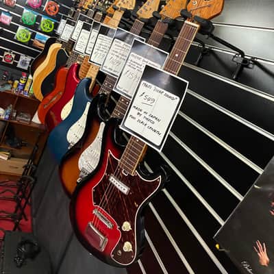 Fender American Special 2009 - Candy Apple Red image 10