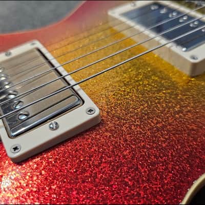Gibson Custom Shop Les Paul Standard - Sunburst Sparkle - Mint image 12