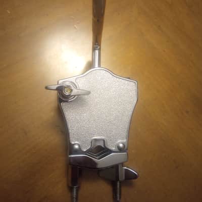 Unbranded Single Tom Mount - Chrome image 1