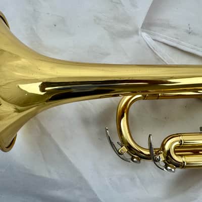 Yamaha YTR-2330 Standard Trumpet 2010s - Lacquered Brass image 12