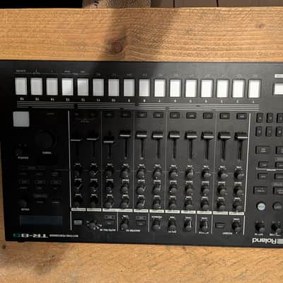 Roland TR-8S AIRA Rhythm Performer with Sample Playback 2018 - Present - Black image 1