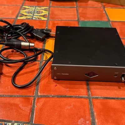 Universal Audio UAD-2 Satellite Thunderbolt 3 OCTO Core Desktop DSP Accelerator 2019 - Present - Gray - Excellent! image 3