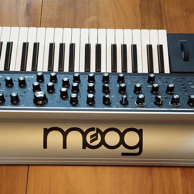 Moog Subsequent 37 Analog Synth 2017 - Present - Black image 2