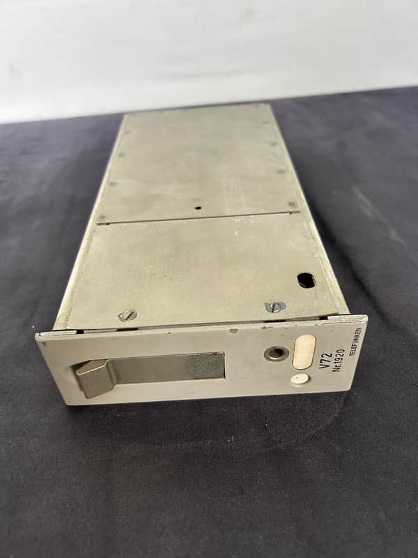 Tab Telefunken V72 Mid 1950 - grey image 1
